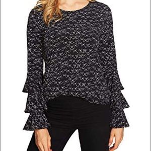 NWT CeCe Bow Print Tiered Top